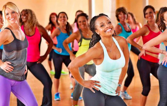Zumba—Ejercicios de Baile en Casa: Una Forma Divertida de Estar en Forma